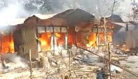 লাকসামে ভয়াবহ অগ্নিকাণ্ড, ৯টি ঘর পুড়ে ছাই