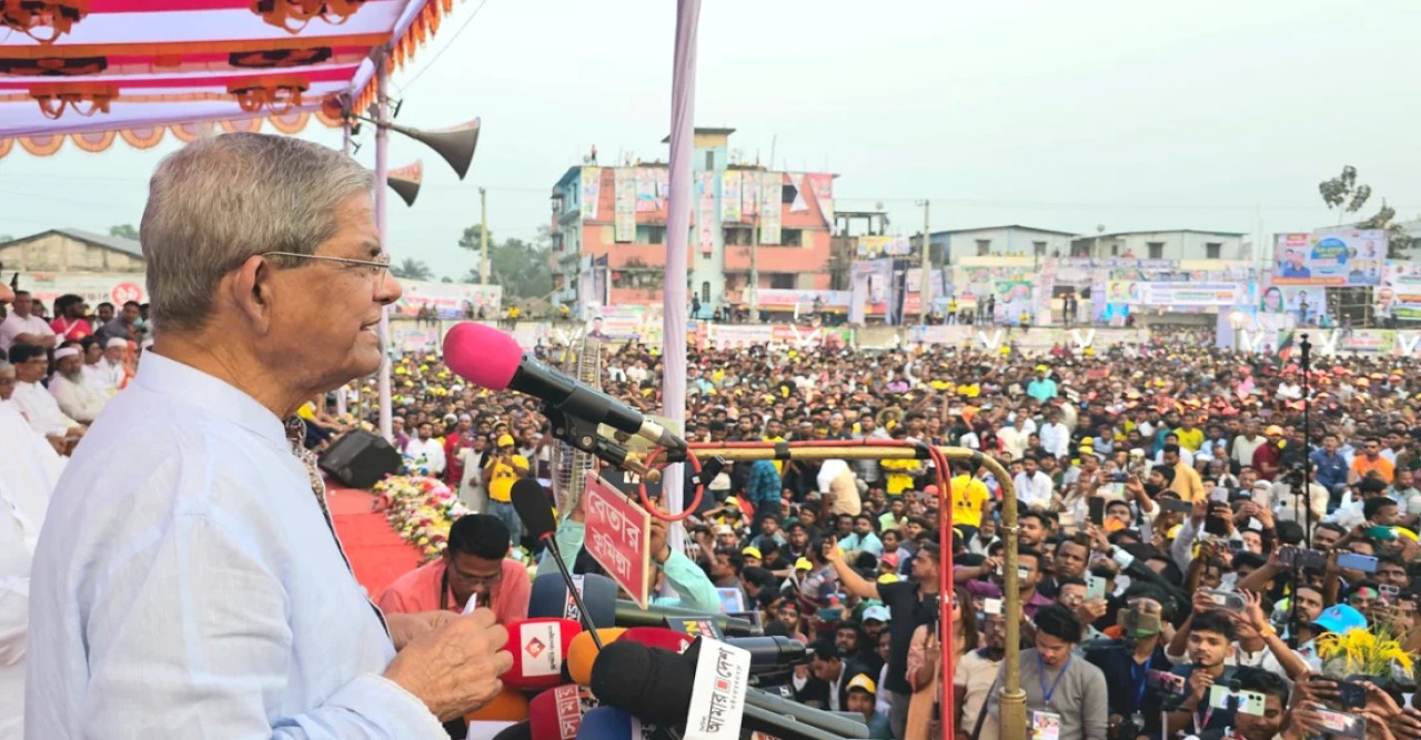 প্রয়োজনীয় সংস্কার করে অনতিবিলম্বে নির্বাচন দিন: মির্জা ফখরুল প্রয়োজনীয় সংস্কার করে অনতিবিলম্বে নির্বাচন দিন: মির্জা ফখরুল